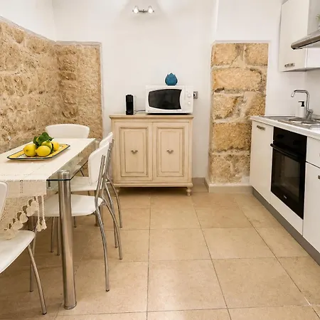 Ulìa - Stone House Tra Borgo Antico E Mare Casa vacanze Giovinazzo