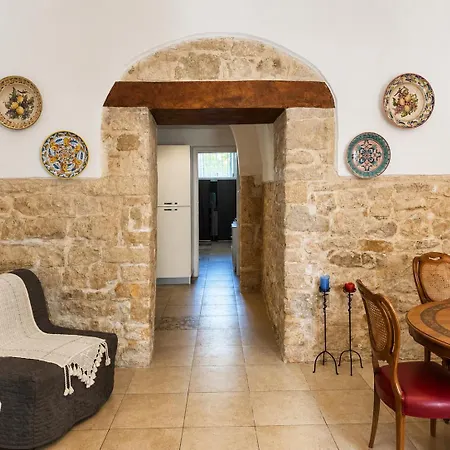 Casa vacanze Ulìa - Stone House Tra Borgo Antico E Mare